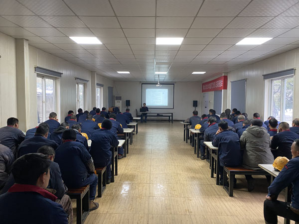 钢构公司开展节后复工安全教育培训