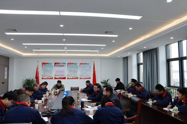 公司召开先模人物座谈会 公司召开先模人物座谈会