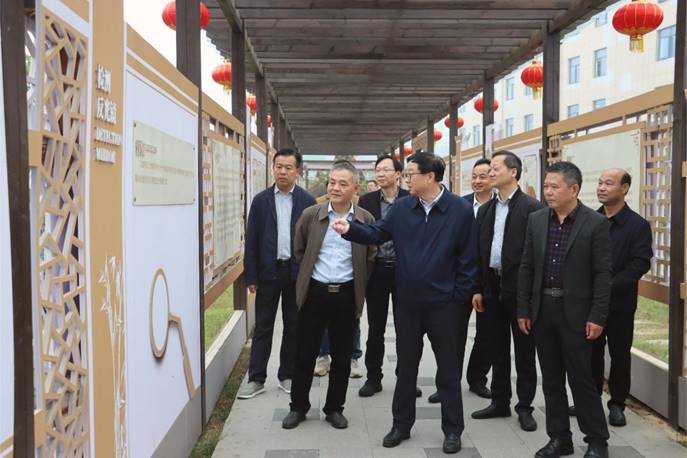 市“江淮普法行”督查组一行到公司检查指导